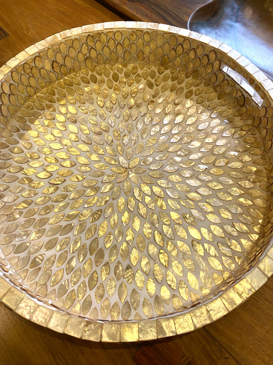 Calla Round Capiz Trays