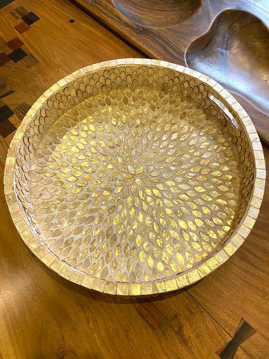 Calla Round Capiz Trays