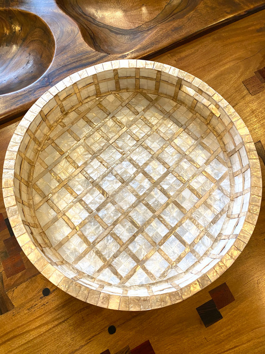 Capiz Window Round Trays