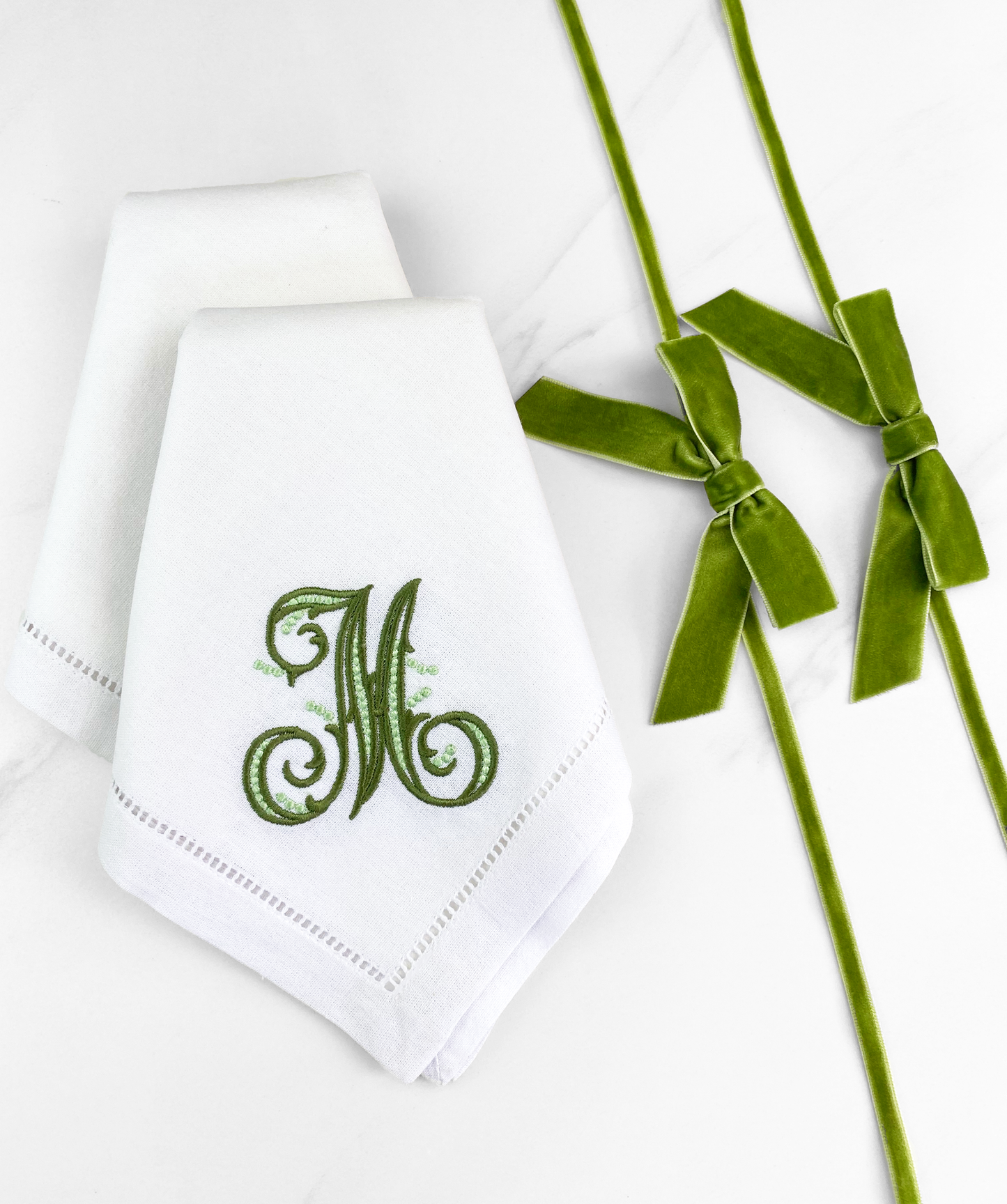 Audra Set: Table Napkins, Napkin Bows